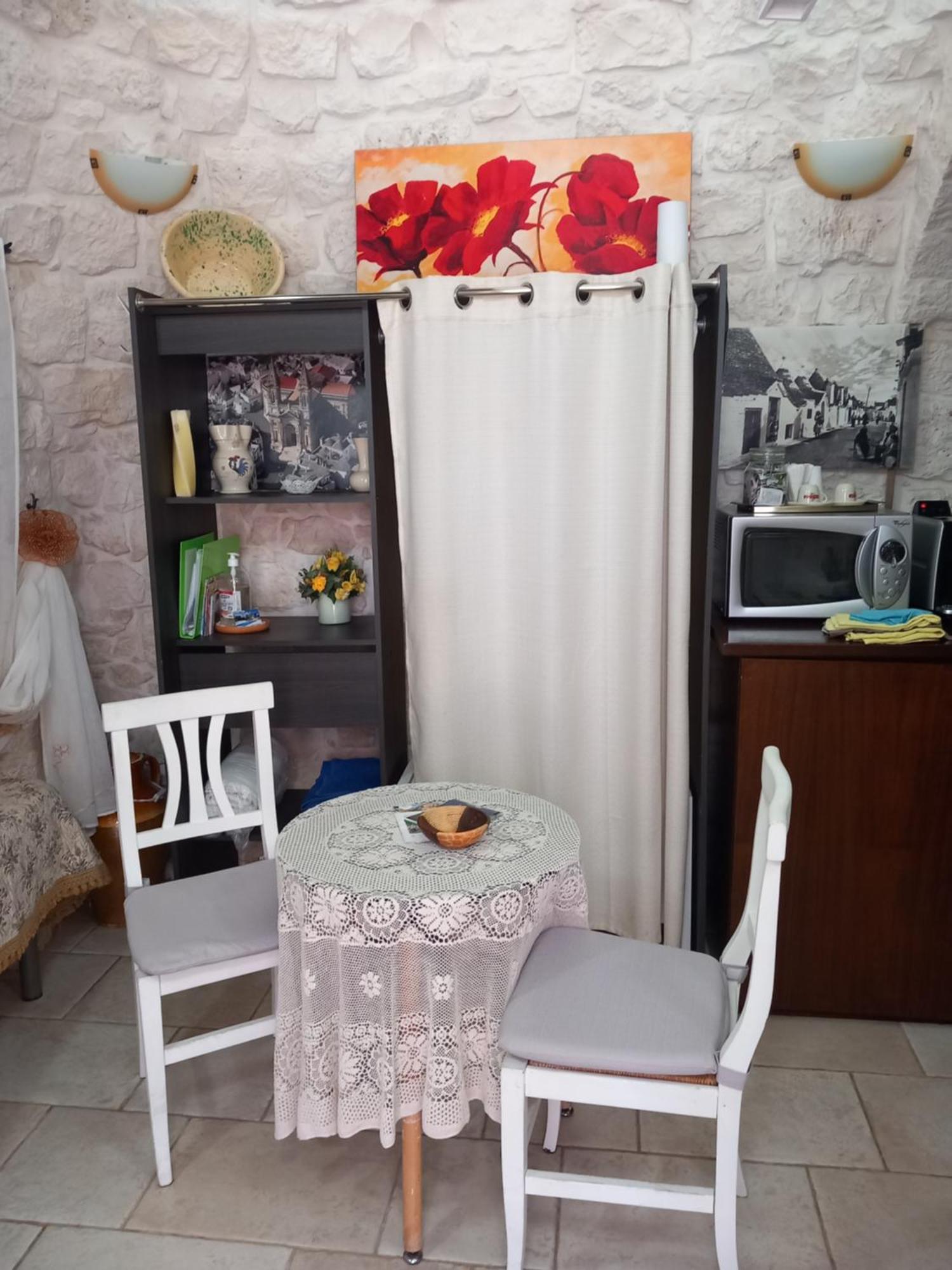 Trullo Monte Del Sale Guest House อัลเบโรเบลโล ภายนอก รูปภาพ