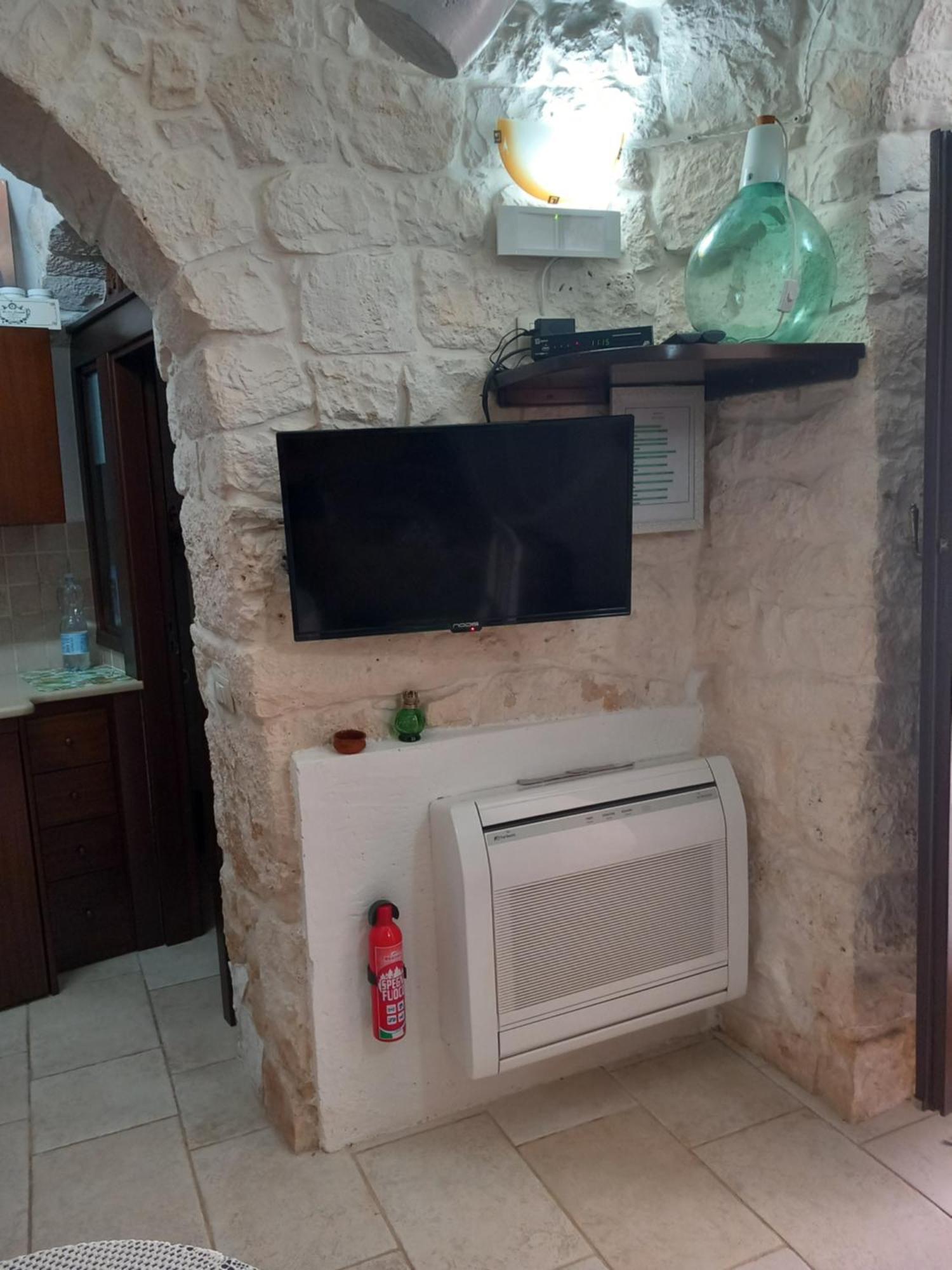 Trullo Monte Del Sale Guest House อัลเบโรเบลโล ภายนอก รูปภาพ