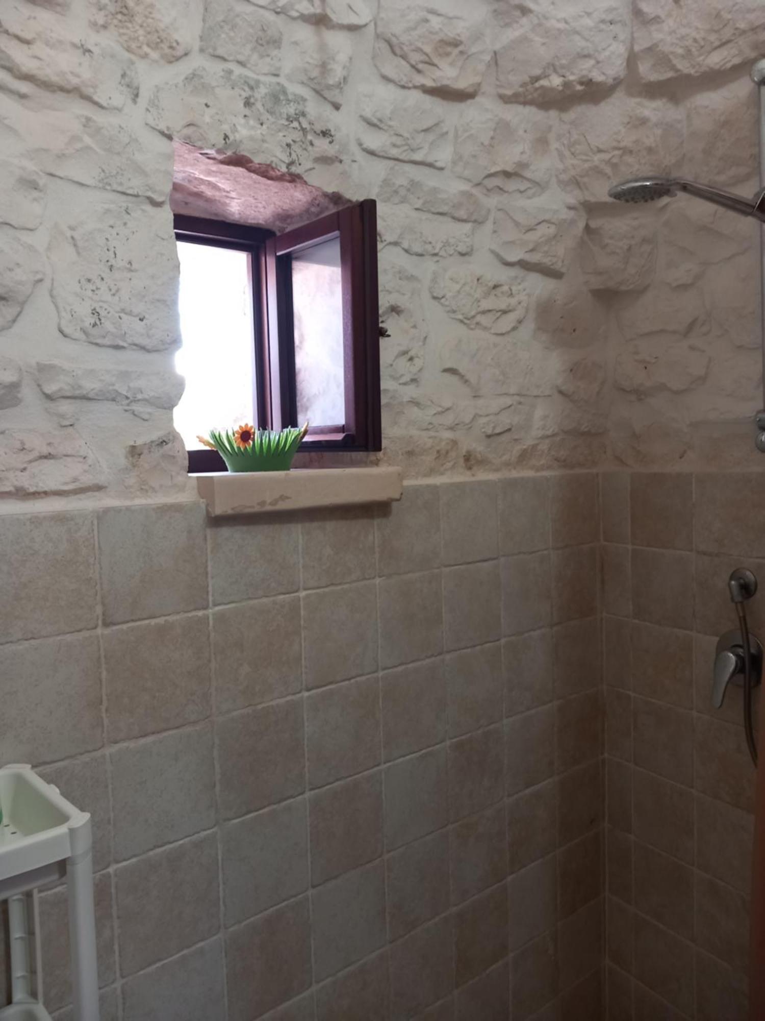 Trullo Monte Del Sale Guest House อัลเบโรเบลโล ภายนอก รูปภาพ