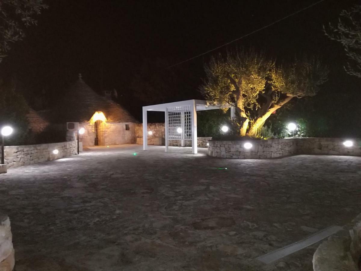 Trullo Monte Del Sale Guest House อัลเบโรเบลโล ภายนอก รูปภาพ