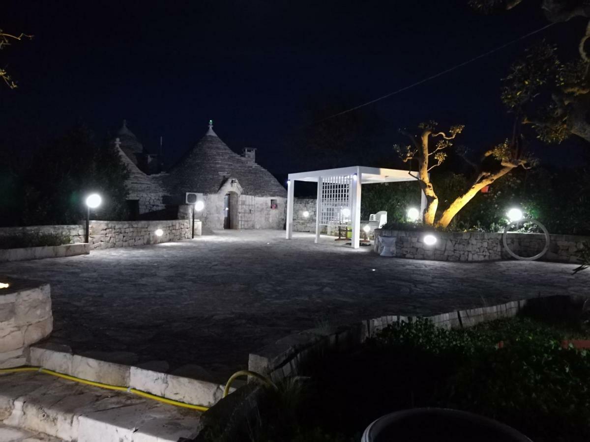 Trullo Monte Del Sale Guest House อัลเบโรเบลโล ภายนอก รูปภาพ