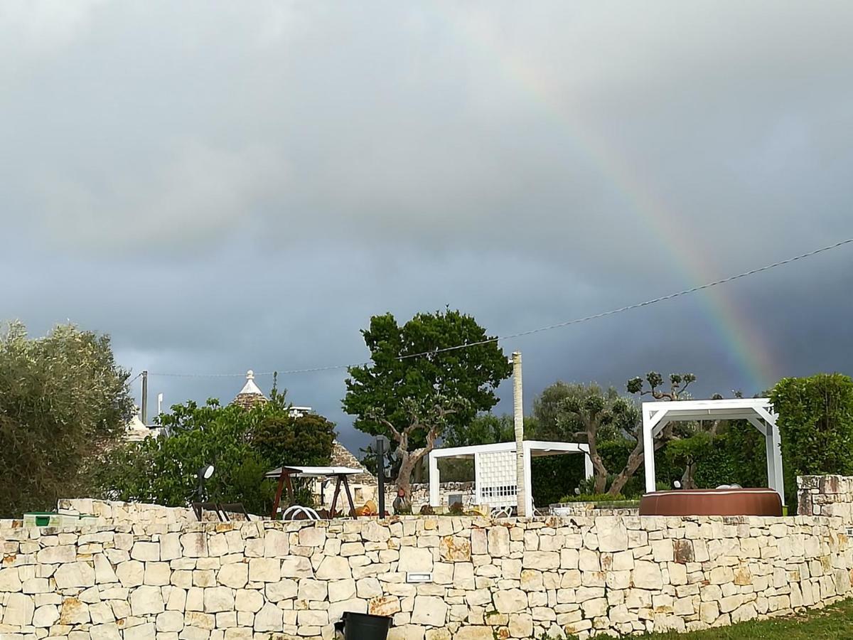 Trullo Monte Del Sale Guest House อัลเบโรเบลโล ภายนอก รูปภาพ