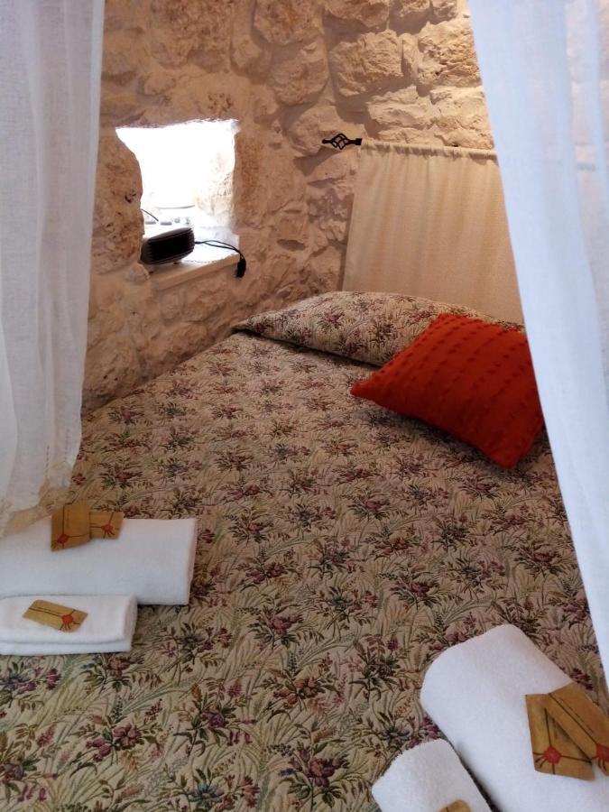 Trullo Monte Del Sale Guest House อัลเบโรเบลโล ภายนอก รูปภาพ